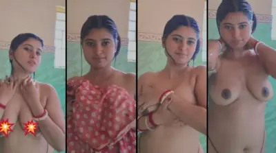 Beautifull Girl Taking Bath Rubbing her Boobs